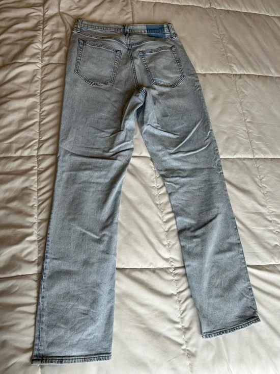 Abercrombie & Fitch Light Blue High-Rise Slim Straight Jeans - Picture 4 of 5